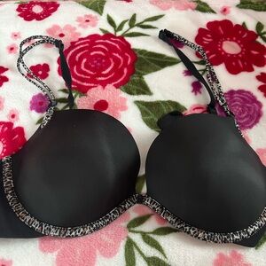Victoria’s Secret Vintage Sexy Little Things Bra
